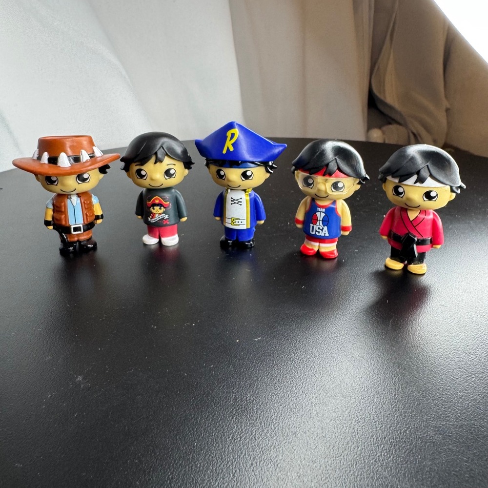 Ryan's World Figurine Lot of‎ 5 Collectible Toys Figures Kids Gift Youtuber